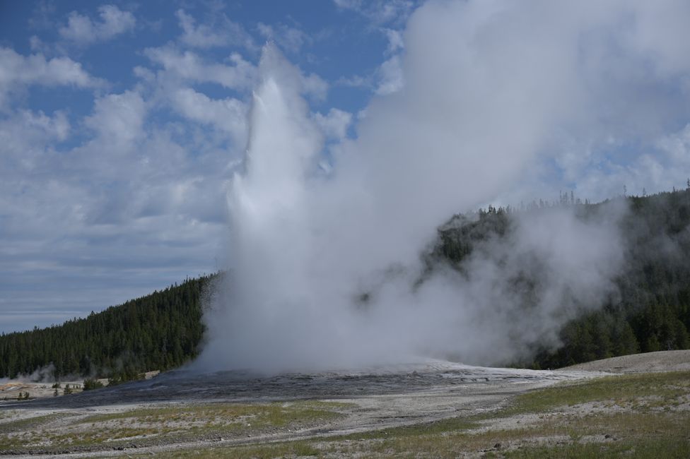 Bassin supérieur des geysers - Geyser Old Faithful