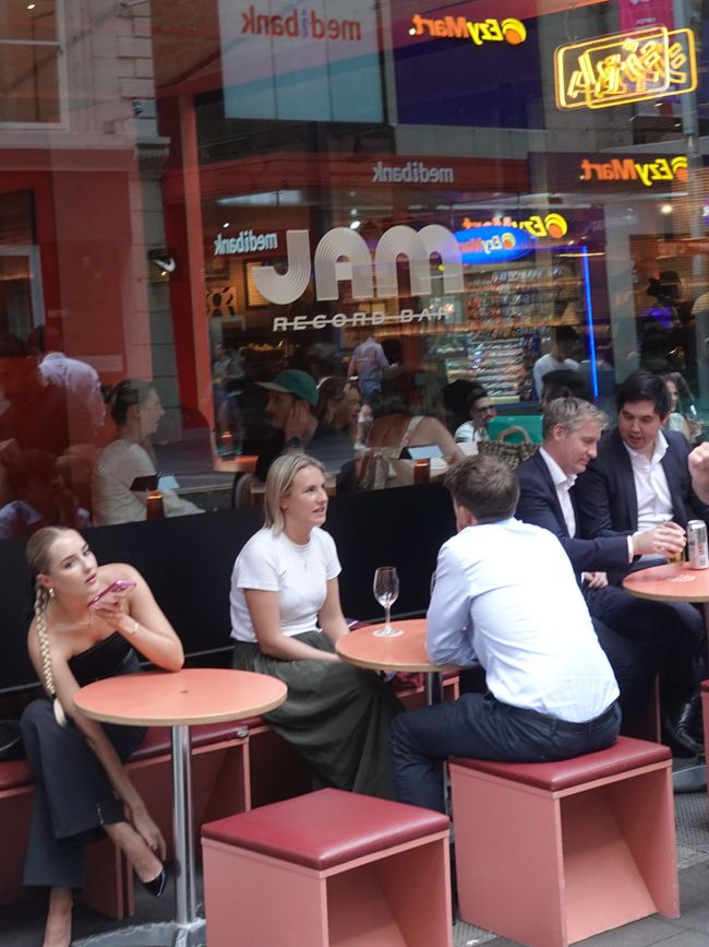Sydney a une atmosphère de grande ville ....
