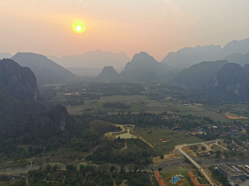 Continuing the journey to Vang Vieng - Hike to the Silver Cross Viewpoint and hot air balloon ride