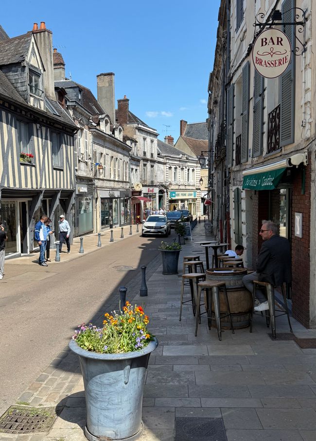 Freundliches Auxerre