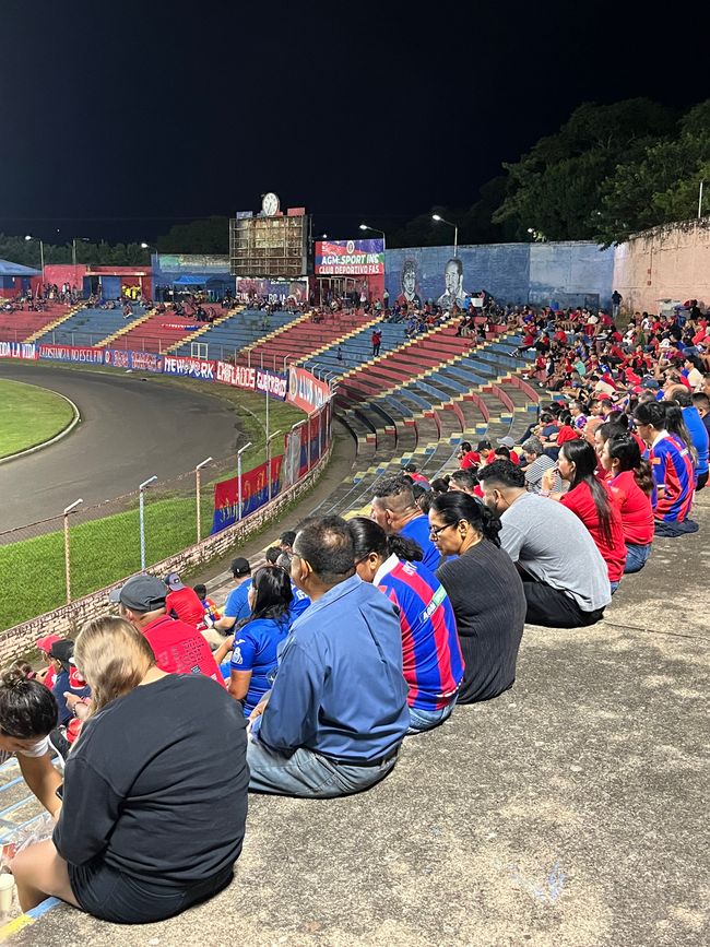 Stadio Oscar Quiteño