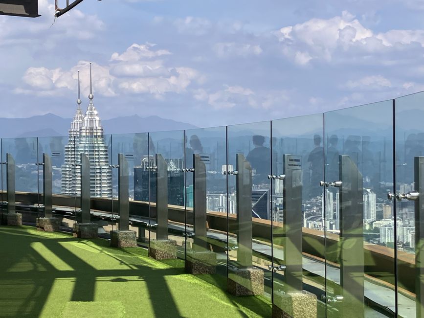 Kuala Lumpur: Fremad, opad - koste hvad det vil