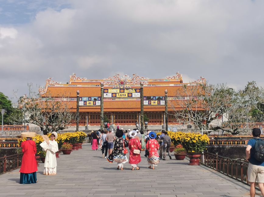 Recorrido por la antigua ciudad imperial de Hue