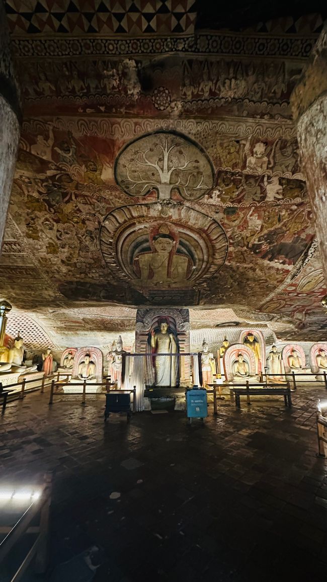 Dambulla Cave Temple