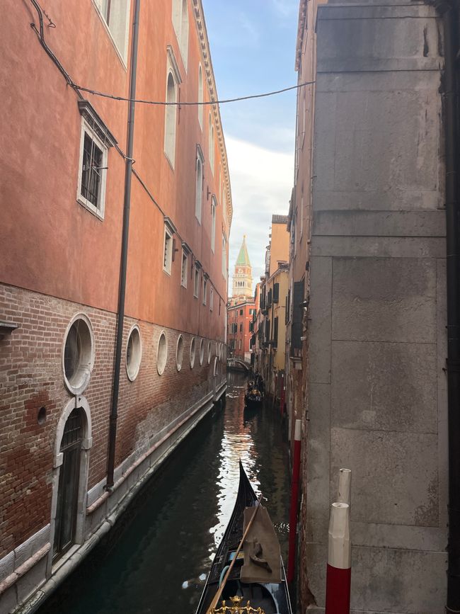 Durchblick zum Campanile