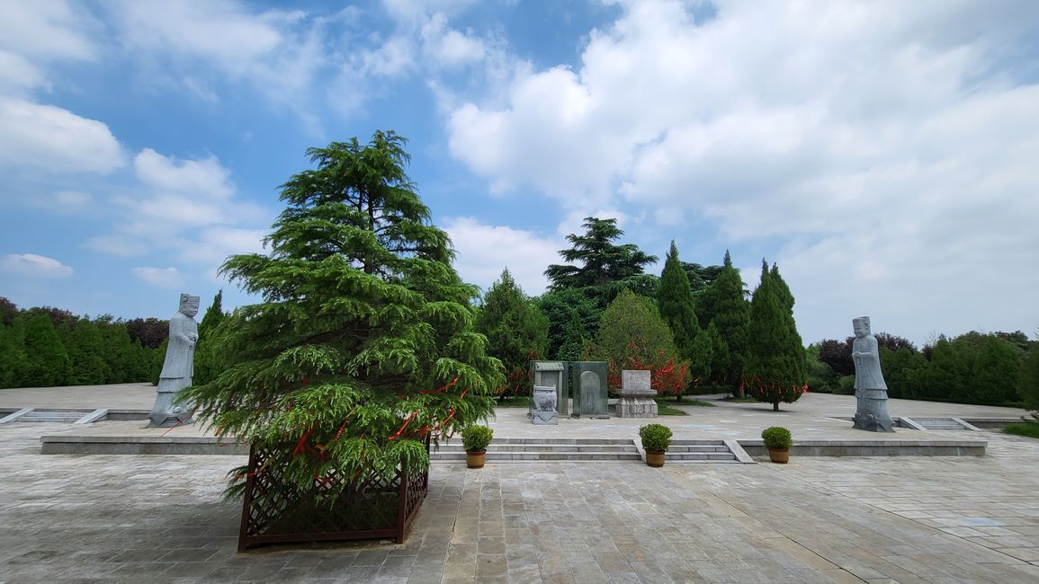 Xunzi Mausoleum