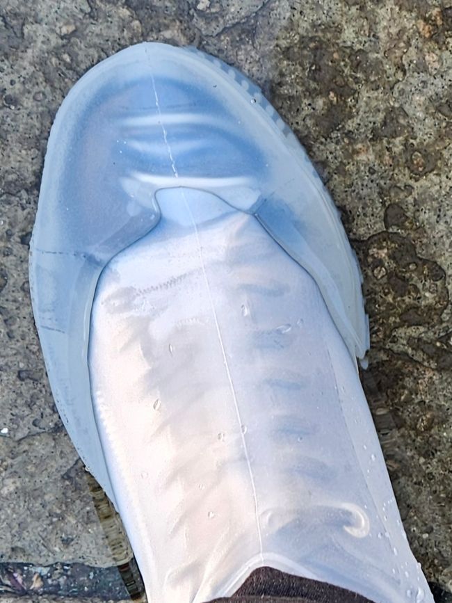 Le couvre-chaussures me protège