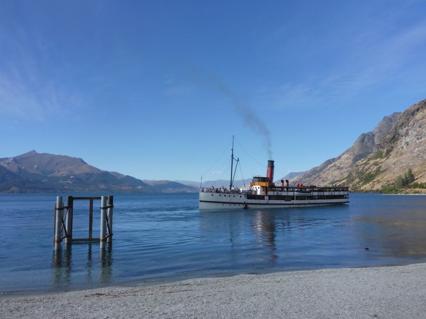 Le vieux bateau TSS Earnslaw vers Queenstown