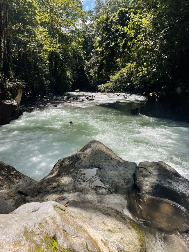 La Fortuna es español y significa "la suerte" 🌋