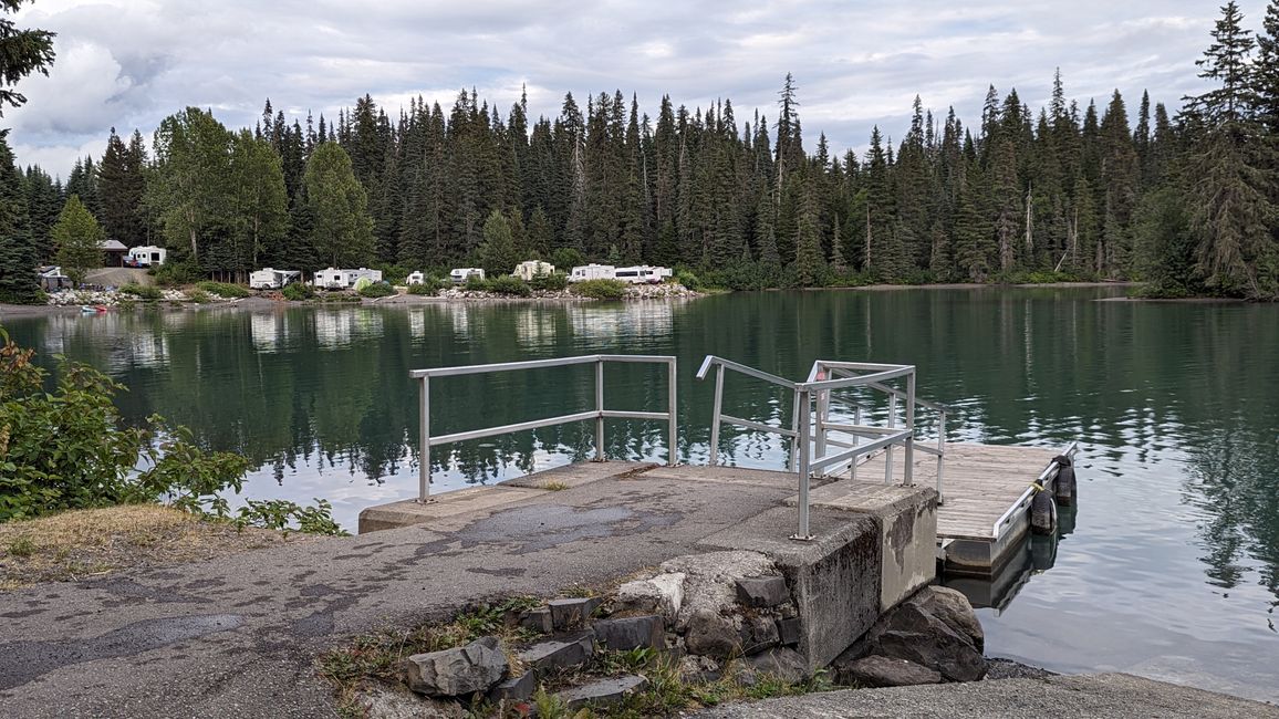 Tag 16: Stewart,BC / Hyder,AK - Meziadin Lake: Bear Stalemate