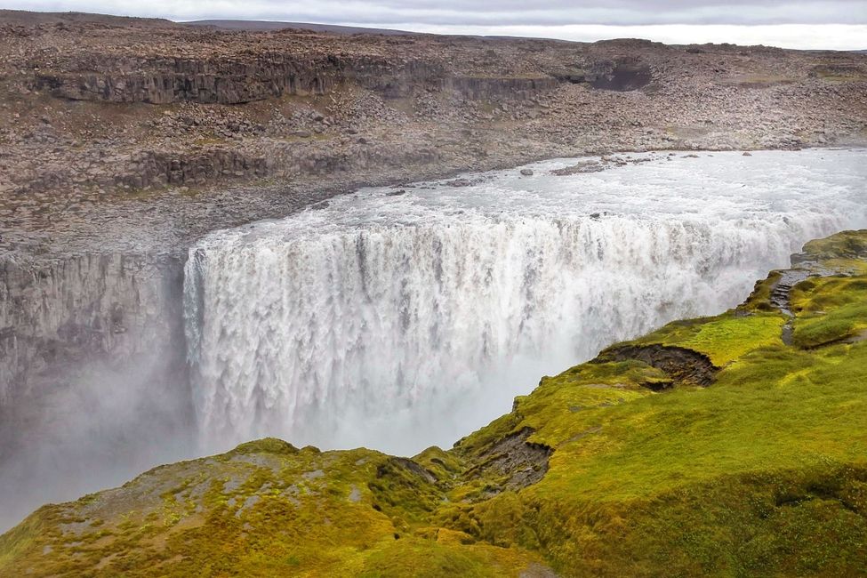 Dettifoss, stürzender Wasserfall