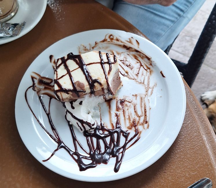 Drei Schokoladen Kuchen