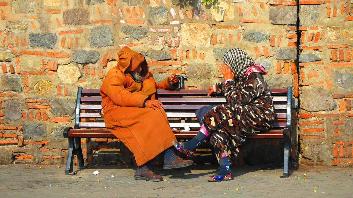 Early morning chat... and Maasalama