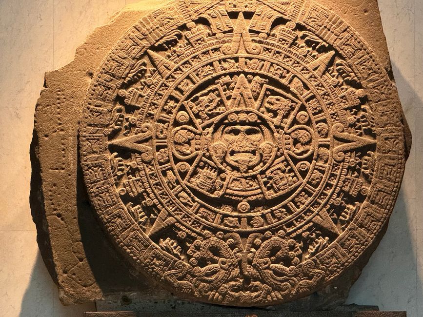 Piedra del sol azteca