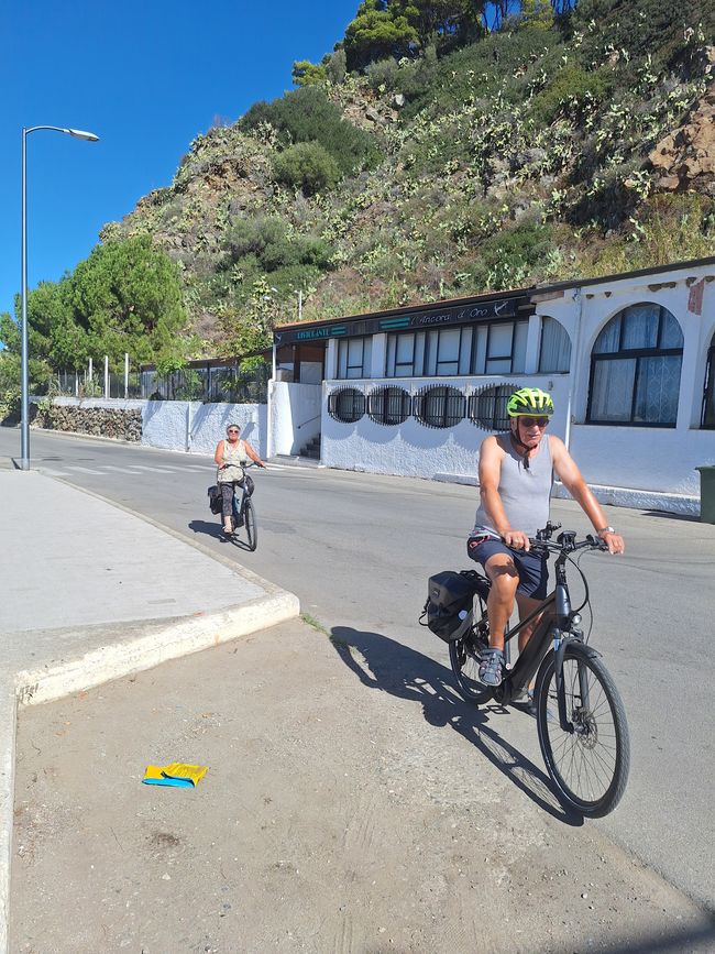 Heinz y Heidi en bicicleta