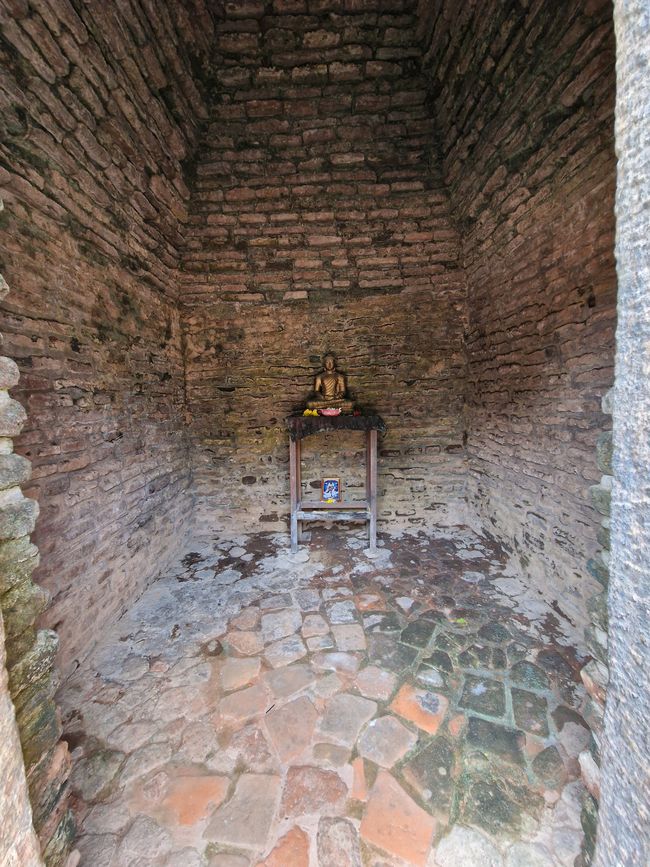 Polonnaruwa - 1000 años de historia y algo aprendido.