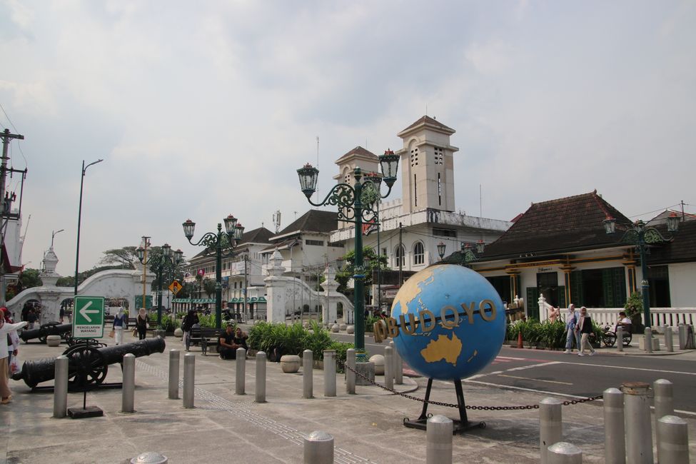 Etiqueta 3: En camino a Yogyakarta