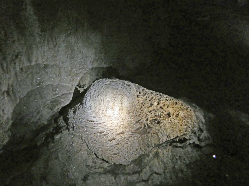Cutta-Cutta-Caves