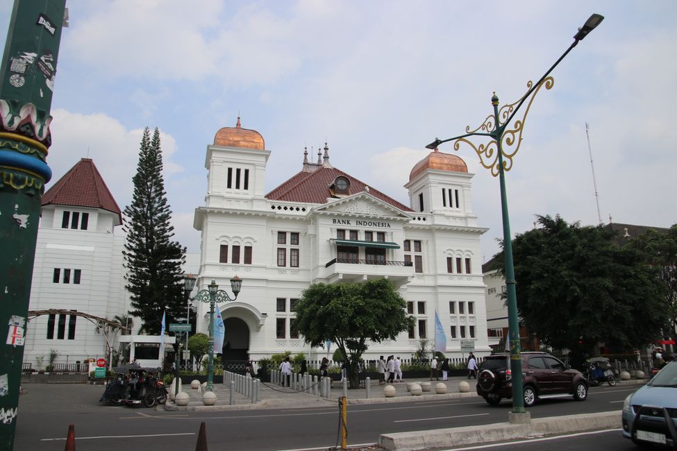 Etiqueta 3: En camino a Yogyakarta