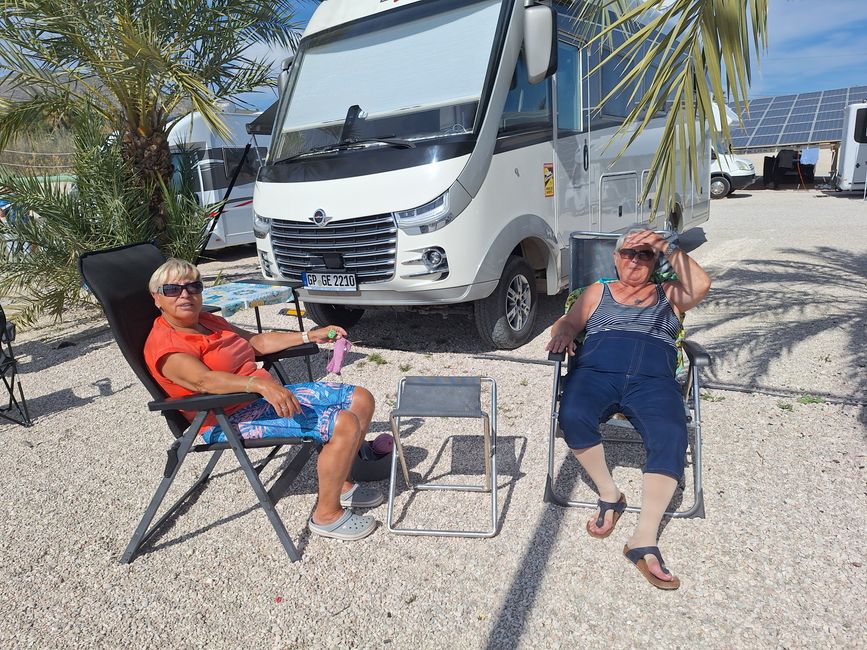 Elke und Heidi relaxen
