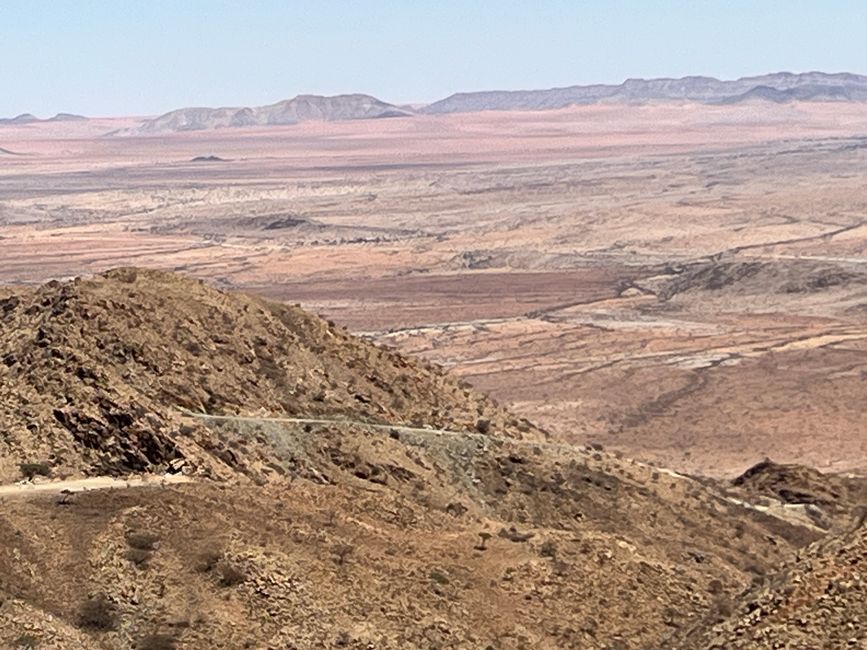 Naukluft Mountains and Spreethooght Pass