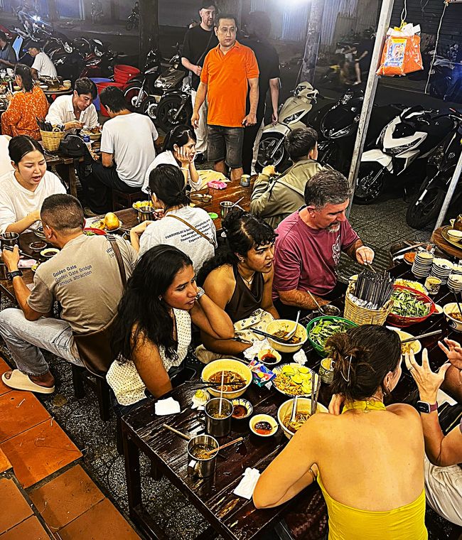 Bò Kho Gánh Restaurant