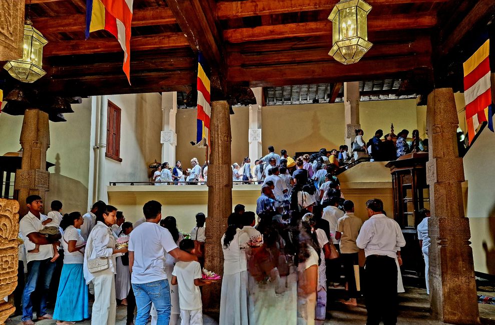 Kandy - Diente de Buda y 'la santa oásis de paz y iluminación'.