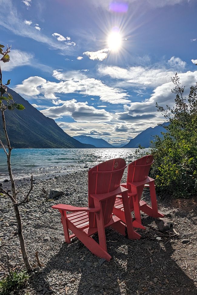 Tag 27: Bärenshow & fantastische Bergwelten - zurück nach Yukon/Kanada