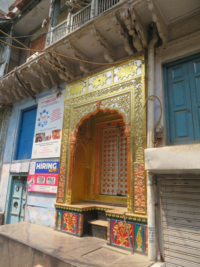 Porte dorée