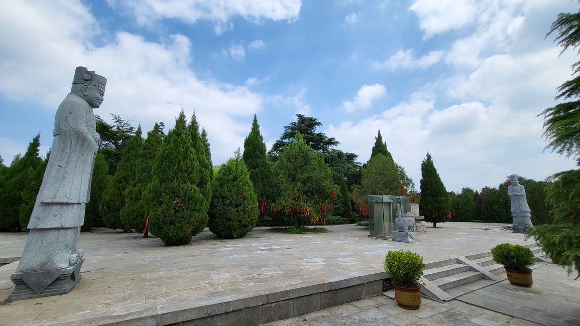 Xunzi Mausoleum