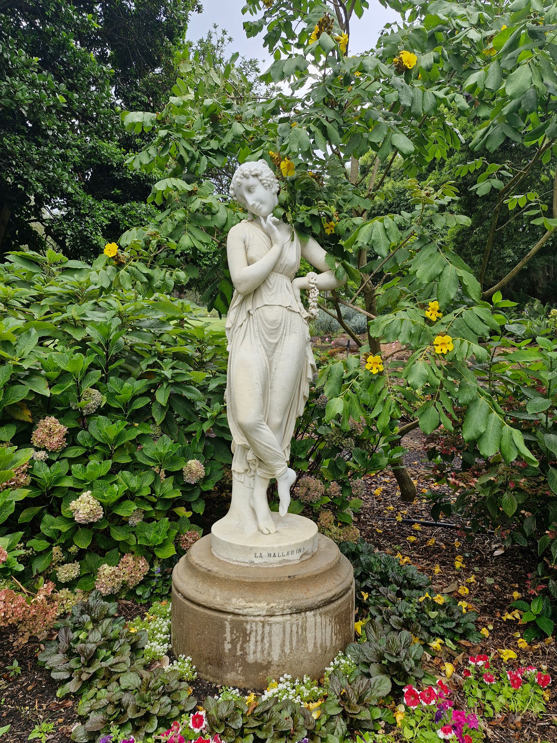 Statue