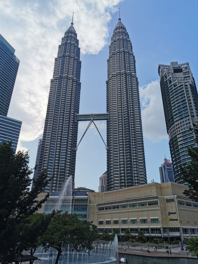 ... avec les tours Petronas