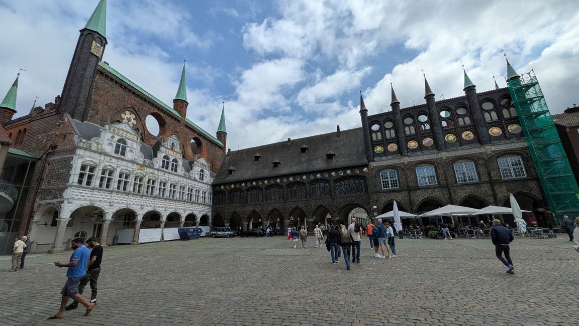 Lübeck: Altstadt der Hansestadt auf einer Insel
