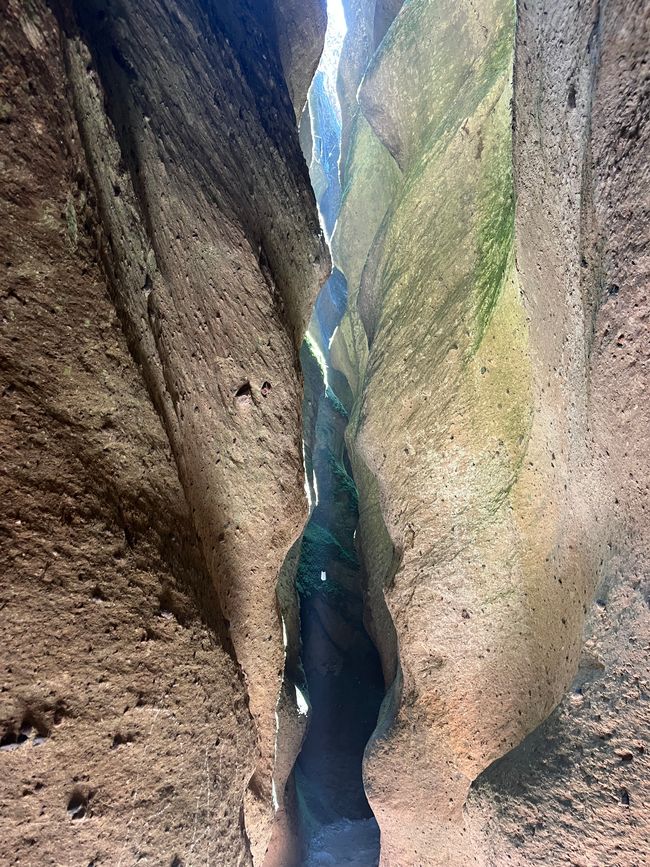 Tag 8
Qorihuilca Canyon und auf dem Markt einkaufen