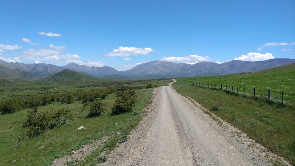 Gravel Road heading South