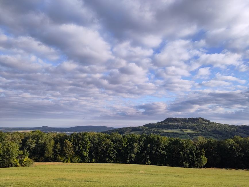 Blick hinauf zum Staffelberg