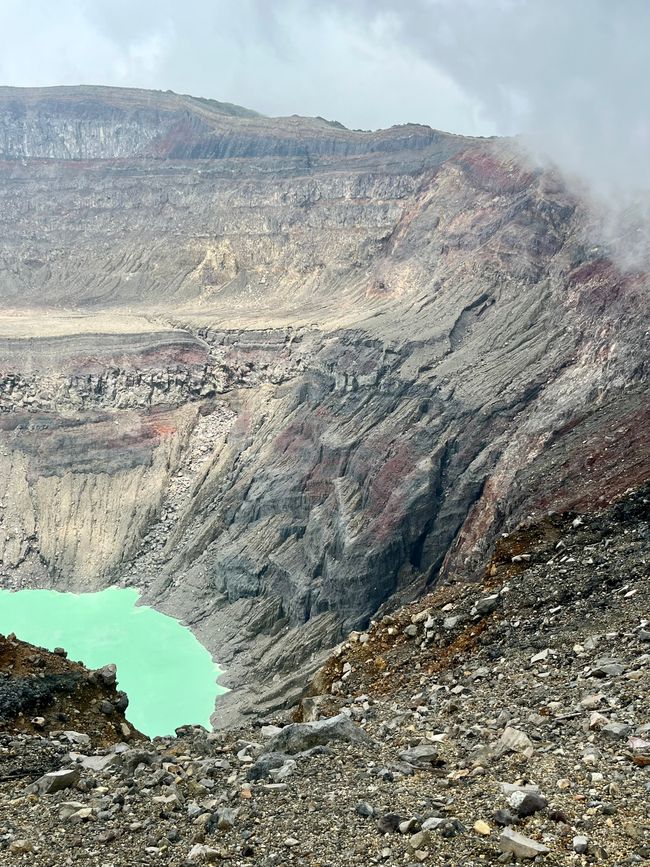 Cratero vulcano Santa Ana