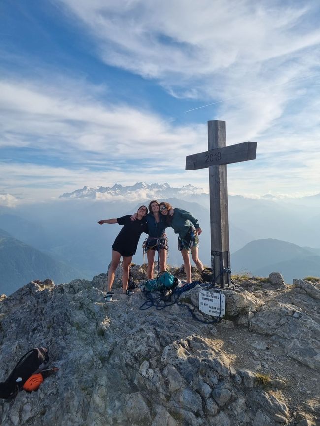 Pierre Avoi: Chronik eines entscheidenden Aufstiegs. Alpiner Bericht.