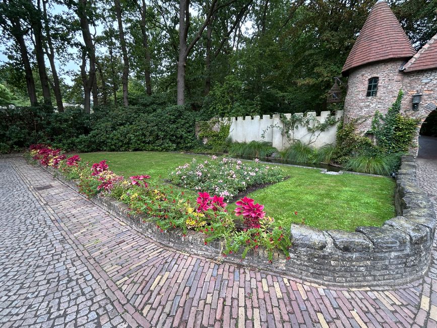 Tag 3: Efteling Freizeitpark Parte 2