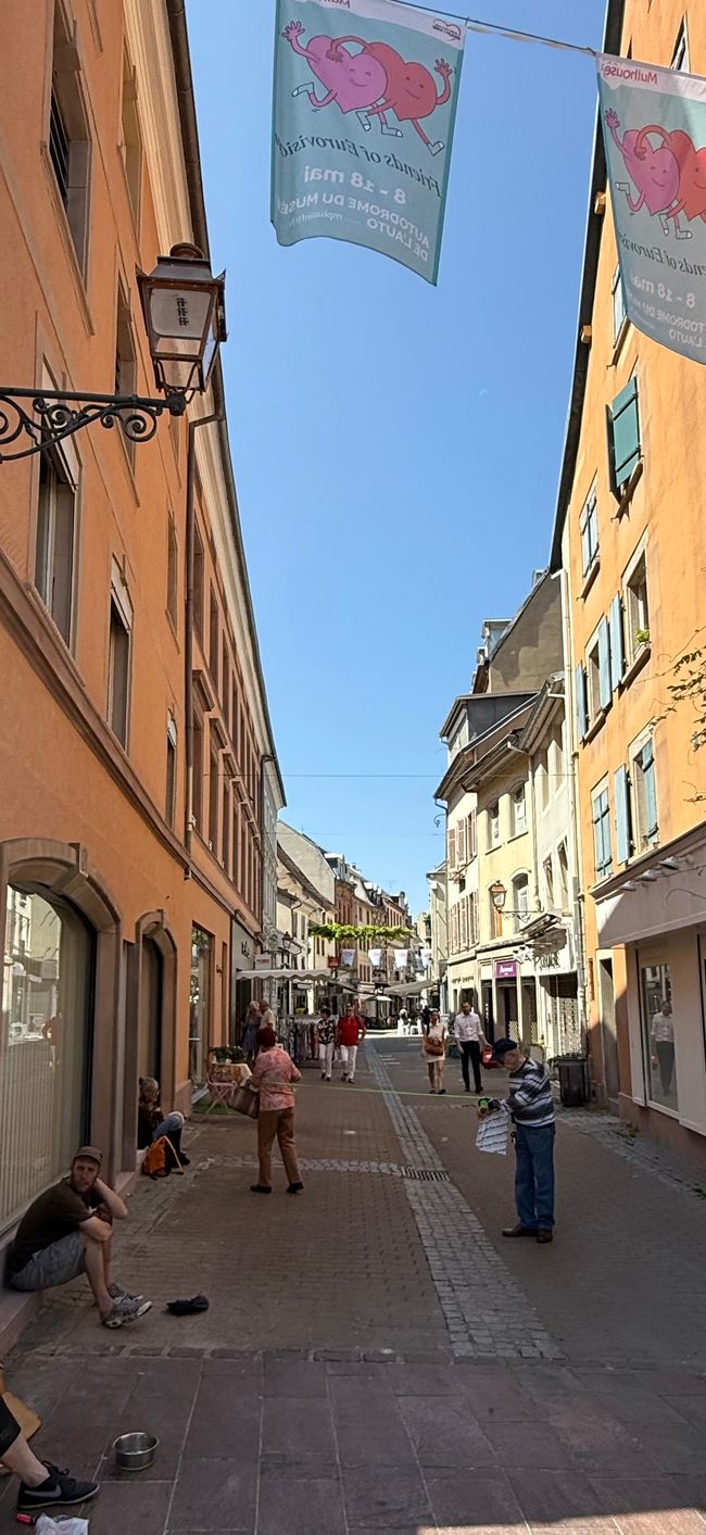 Rue Henriette