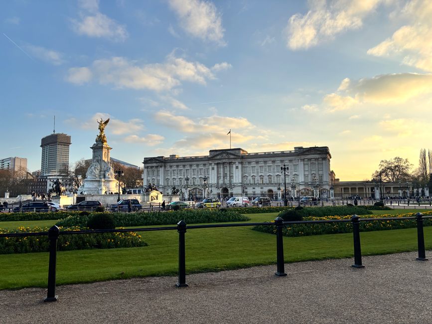 Buckingham Palace 