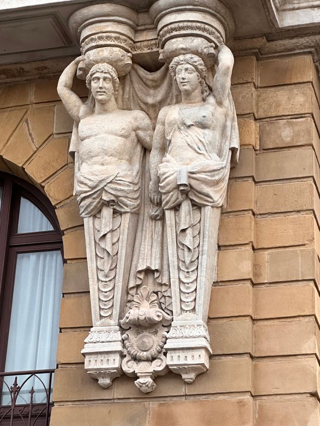 Bilbao, Giorno 2: Arte Moderna, Architettura e Strade Vivaci