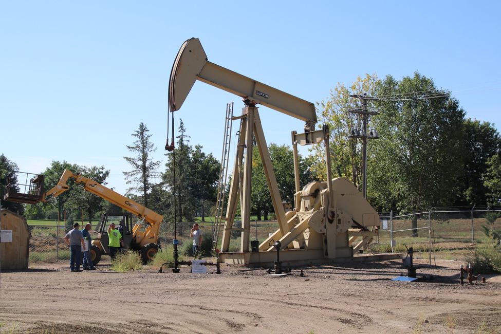 Oil extraction in Fort Collins