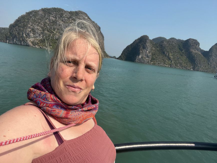 Tag 3 - Hanoi: Glitzereinhörner, Affen und die Kunst der Perlenzucht