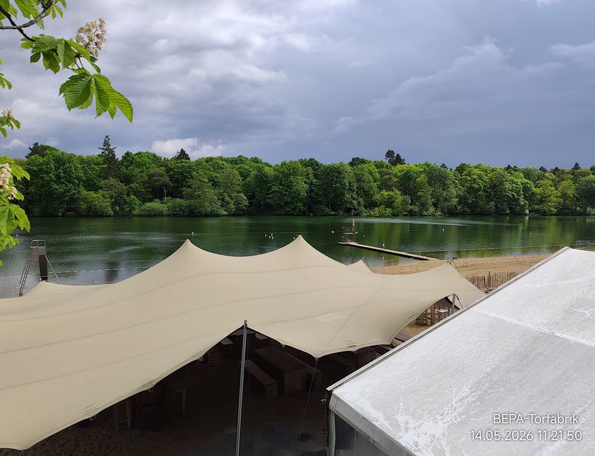 Berlin Plötzensee - Erstabnahme Spielplatz durch Herrchen 