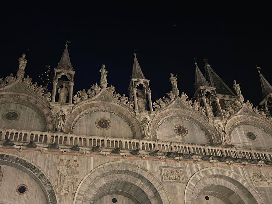 Nelle tenebre non si vedono i cantieri