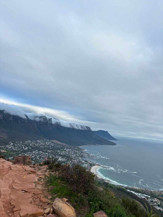 Hiking Lion's head again, around sunset time.