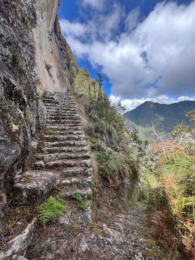 👷‍♂️标签 31-1 (3.11.) 马丘比丘，登上惠纳比丘山