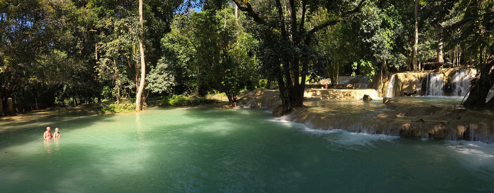 Les chutes d'eau de Tat-Sae et Santi Chedi