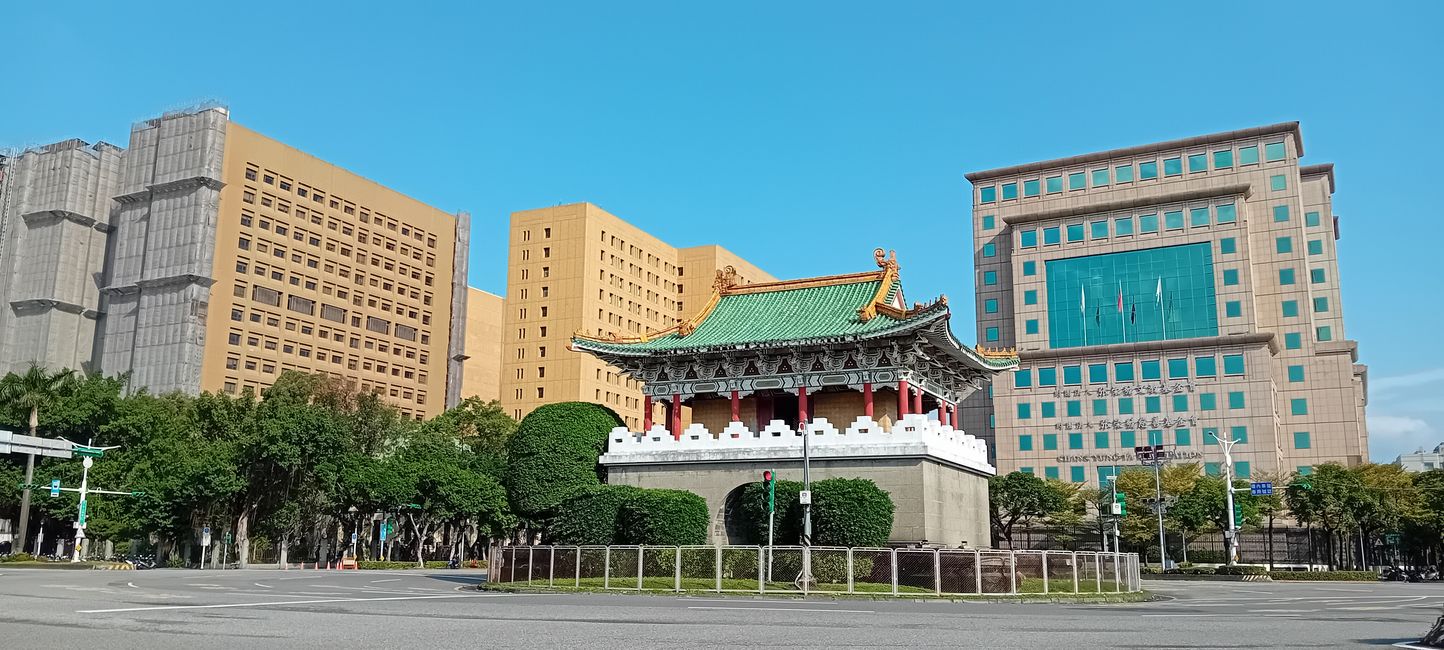 Taipéi / Salón Conmemorativo de Chiang Kai-shek / Plaza de la Paz